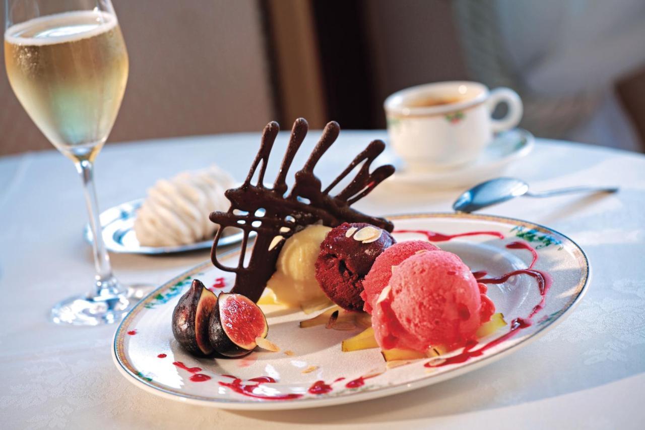 Logis Hotel & Restaurant Des Lacs Celles-sur-Plaine 外观 照片